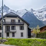Overlooking Mont Blanc With Parking * Chamonix Mont Blanc